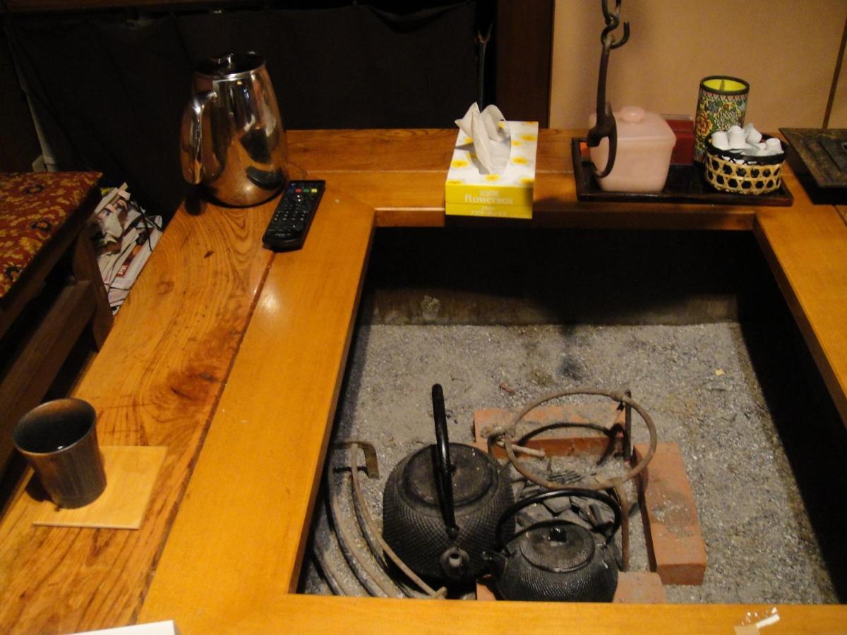 Ikariya Ryokan Яманучи Екстериор снимка