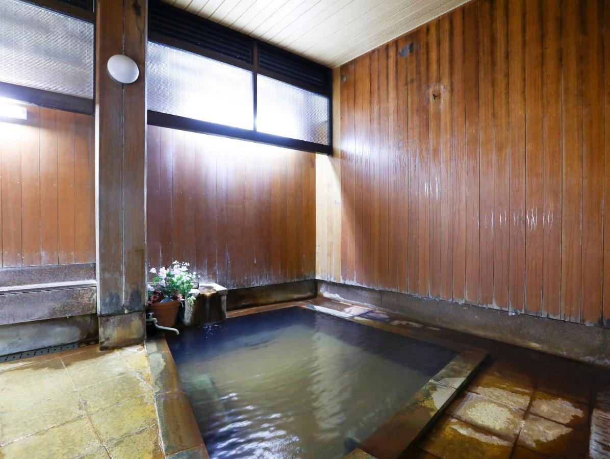Ikariya Ryokan Яманучи Екстериор снимка