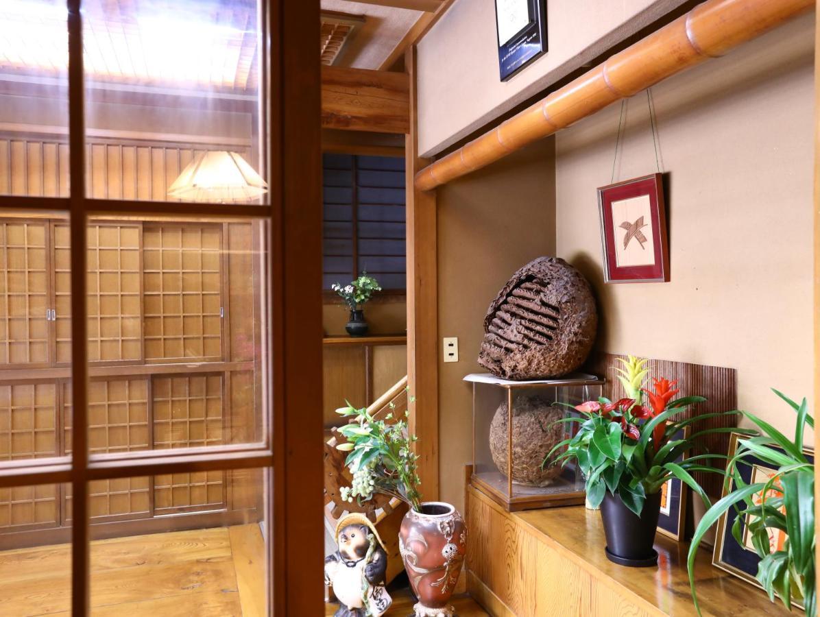 Ikariya Ryokan Яманучи Екстериор снимка