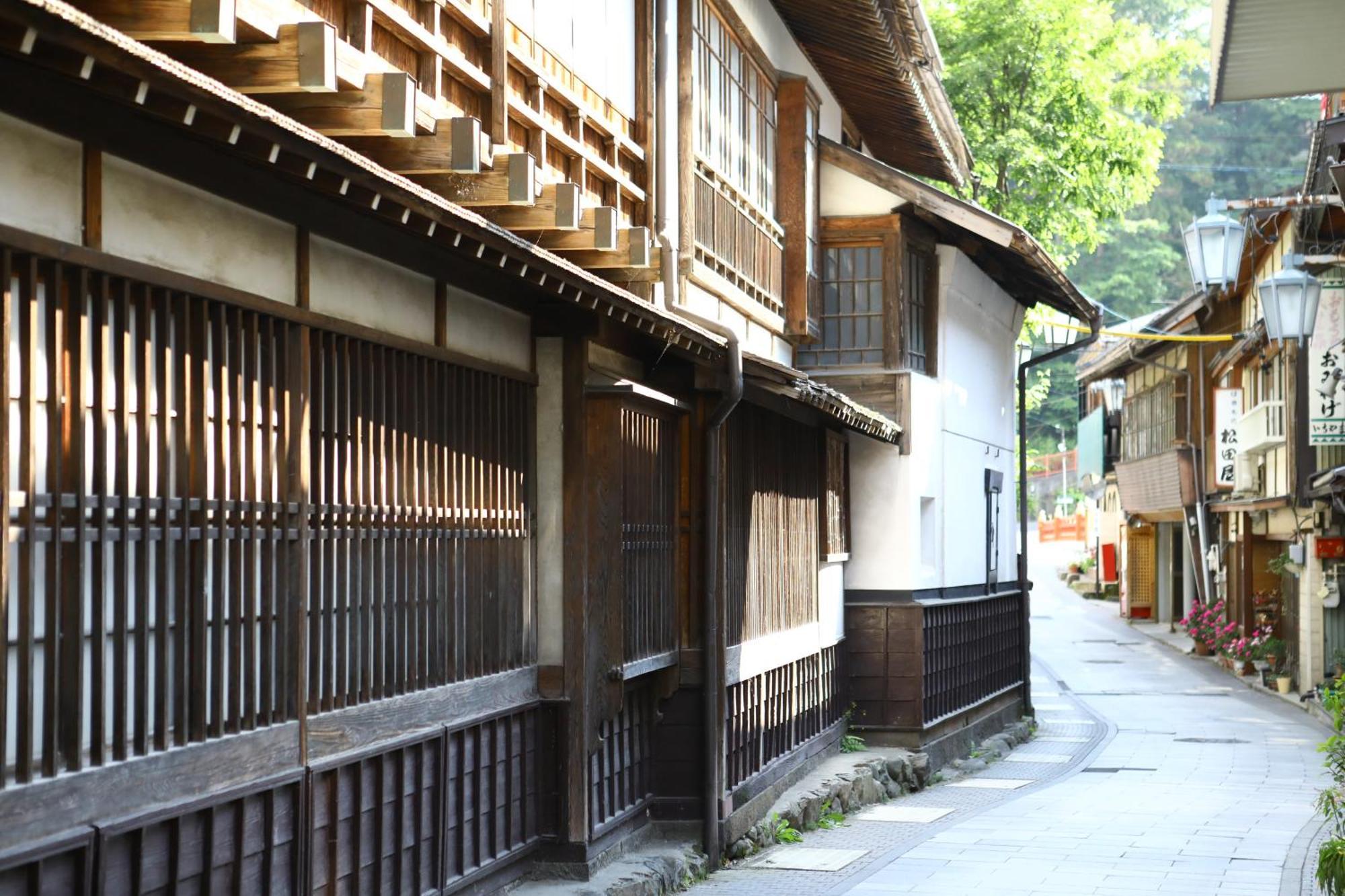 Ikariya Ryokan Яманучи Екстериор снимка